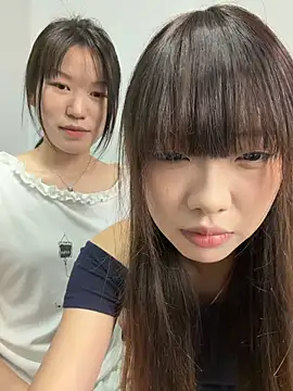 Snapshot of YY-1-1-1 chatting on 06.30.26 YY-1-1-1 online show from 06.30.26
