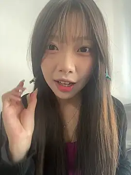 Snapshot of YY-1-1-1 chatting on 08.04.26 YY-1-1-1 online show from 08.04.26