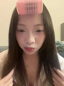 Snapshot of YY-1-1-1 chatting on 08.09.26 YY-1-1-1 online show from 08.09.26