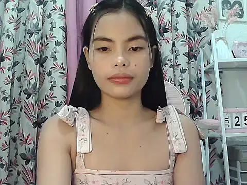 Snapshot of urprettyjane4u chatting on 07.24.26 urprettyjane4u online show from 07.24.26