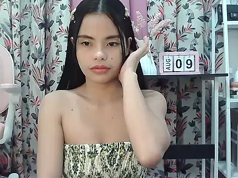 Snapshot of urprettyjane4u chatting on 08.08.26 urprettyjane4u online show from 08.08.26