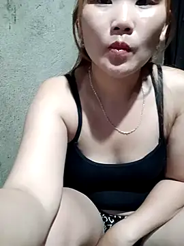 Snapshot of Emma-18h chatting on 06.28.26 Emma-18h online show from 06.28.26