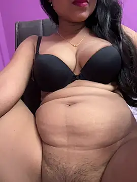 Snapshot of lizaxxlove chatting on 07.28.26 lizaxxlove online show from 07.28.26