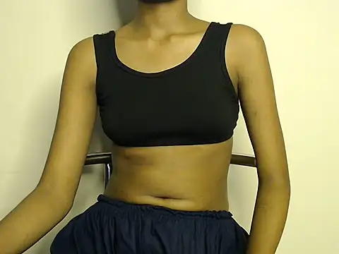 Snapshot of Siyaralove chatting on 06.25.26 Siyaralove online show from 06.25.26