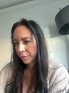 Snapshot of Charming_ScarlettX chatting on 07.08.26 Charming ScarlettX online show from 07.08.26