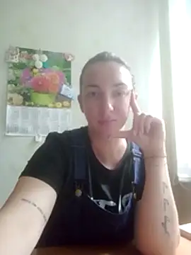 Snapshot of RavennaReyn chatting on 07.10.26 RavennaReyn online show from 07.10.26