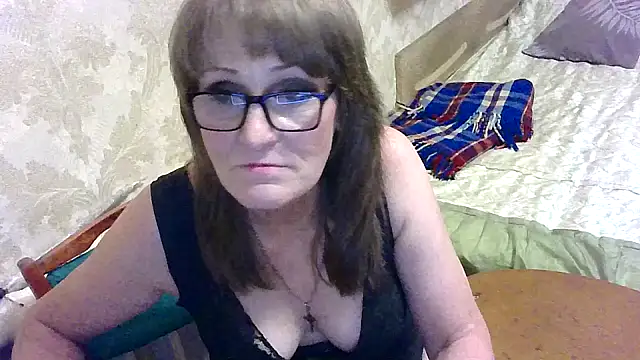 Snapshot of Manulenok chatting on 07.17.26 Manulenok online show from 07.17.26
