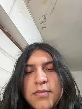 Snapshot of petitelatino chatting on 07.02.26 petitelatino online show from 07.02.26