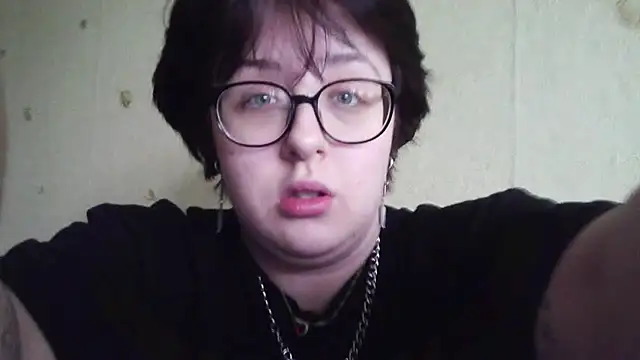 Snapshot of NessaLiberta chatting on 07.10.26 NessaLiberta online show from 07.10.26