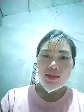 Snapshot of quyquy01 chatting on 07.09.26 quyquy01 online show from 07.09.26