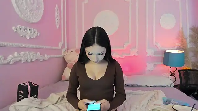 Snapshot of Hera_Sterling chatting on 07.15.26 Hera Sterling online show from 07.15.26