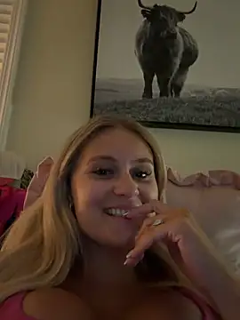 Snapshot of DaisyMonroexoxo chatting on 07.12.26 DaisyMonroexoxo online show from 07.12.26