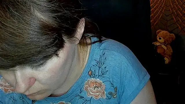 Snapshot of AlexaAmour chatting on 07.14.26 AlexaAmour online show from 07.14.26