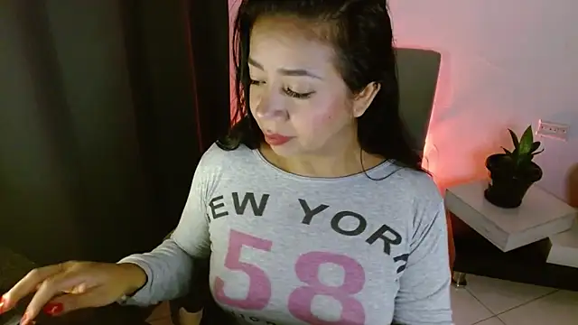 lispetite online show from 02.27.26