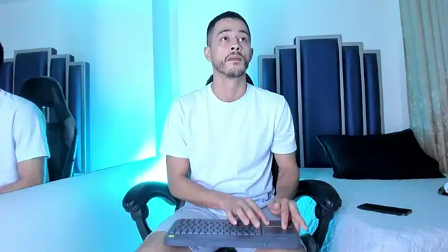 Damiam 23 online show from 07.16.26