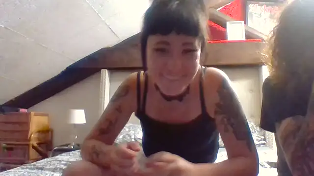Snapshot of Lipandmeryl chatting on 07.11.26 Lipandmeryl online show from 07.11.26