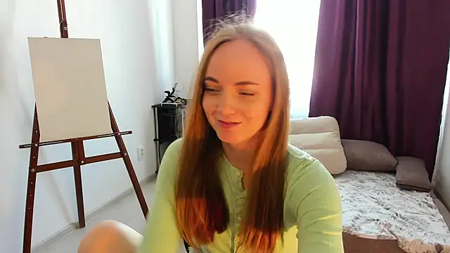 Snapshot of LunalBrooks chatting on 07.17.26 LunalBrooks online show from 07.17.26