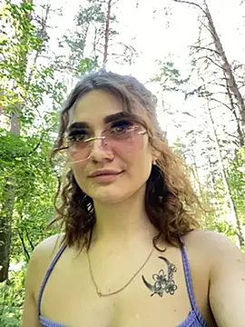 AlexandriaUrquhart online show from 07.14.26