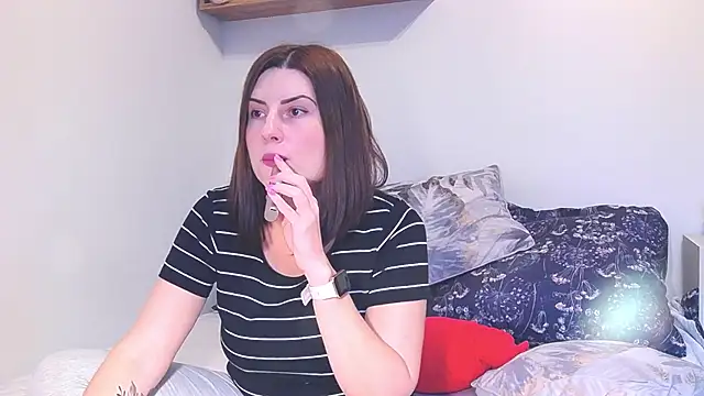 alisenties online show from 02.28.25