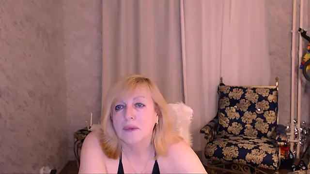Snapshot of Samantha_Si chatting on 05.05.26 Samantha Si online show from 05.05.26