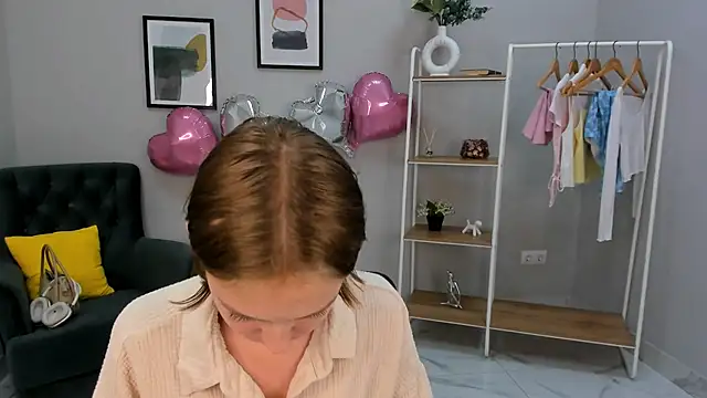 Snapshot of Jill_Moss chatting on 07.17.26 Jill Moss online show from 07.17.26