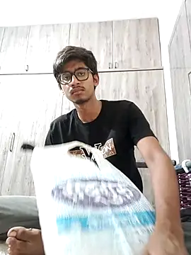 Snapshot of Badboy_Gaurav_04073 chatting on 07.14.26 Badboy Gaurav 04073 online show from 07.14.26