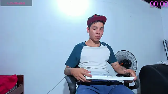 Snapshot of Deivis_Xs chatting on 07.15.26 Deivis Xs online show from 07.15.26