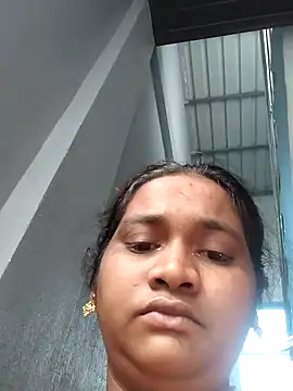 Snapshot of RiyaHot chatting on 07.16.26 RiyaHot online show from 07.16.26