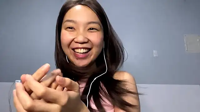 Snapshot of KassandraBrentz chatting on 07.19.26 KassandraBrentz online show from 07.19.26