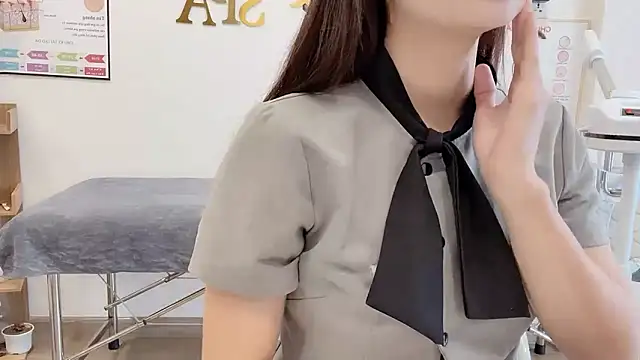 Katy Bae online show from 11.11.25