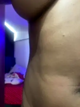 riri brunnete online show from 10.23.25