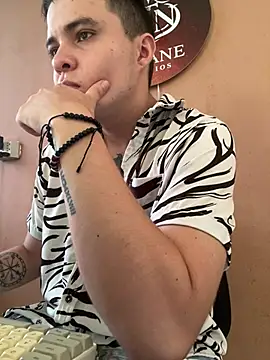 Snapshot of Dante_sterling2 chatting on 07.29.26 Dante sterling2 online show from 07.29.26
