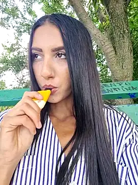Snapshot of Andreea_C chatting on 07.25.26 Andreea C online show from 07.25.26