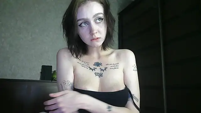 Snapshot of Mira_c chatting on 07.26.26 Mira c online show from 07.26.26