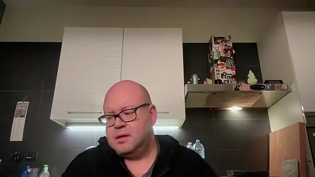 theitalianbear online show from 10.21.25