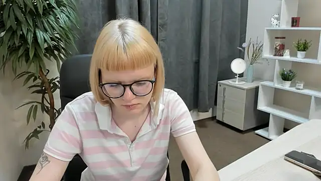 Snapshot of VanitaHymas chatting on 07.29.26 VanitaHymas online show from 07.29.26