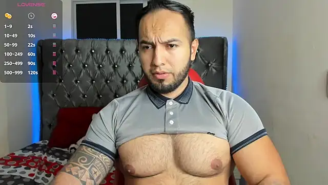Snapshot of mrloganfuck1 chatting on 07.05.26 mrloganfuck1 online show from 07.05.26