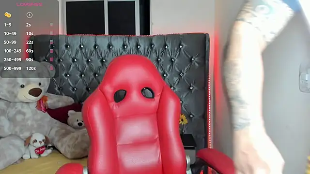 Snapshot of mrloganfuck1 chatting on 07.08.26 mrloganfuck1 online show from 07.08.26