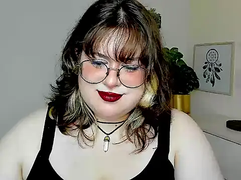 OpheliaLush online show from 08.04.26