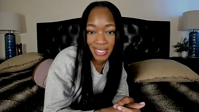 nicolesolace online show from 02.13.26