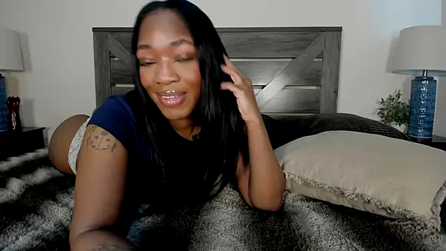 Snapshot of nicolesolace chatting on 06.27.26 nicolesolace online show from 06.27.26