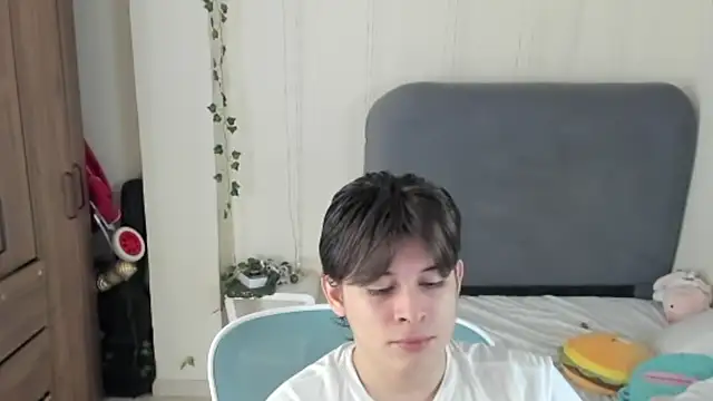 Snapshot of Felixxsexx chatting on 07.31.26 Felixxsexx online show from 07.31.26