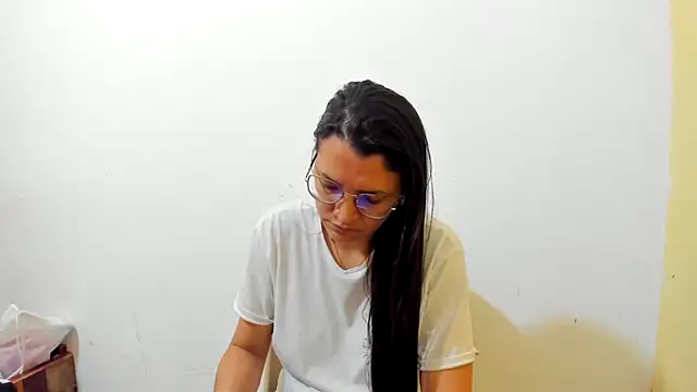 MARILYN GARCIA online show from 10.13.25