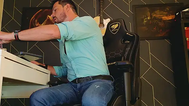 ChrisKox online show from 03.11.25