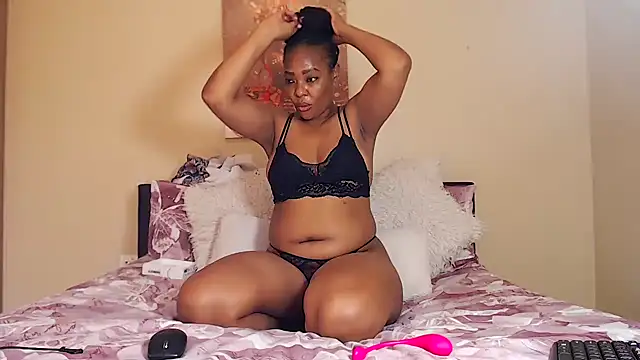 Snapshot of xxcougarfunxx chatting on 02.01.26 xxcougarfunxx online show from 02.01.26