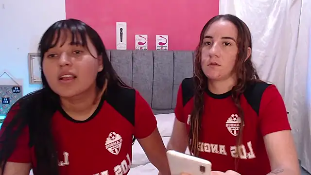 Snapshot of Sophie_And_Alis chatting on 12.13.24 Sophie And Alis online show from 12.13.24