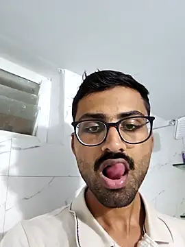 Snapshot of krishna8035 chatting on 09.16.25 krishna8035 online show from 09.16.25