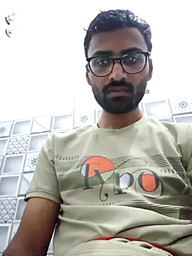 Snapshot of krishna8035 chatting on 10.04.25 krishna8035 online show from 10.04.25