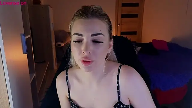 MilanaOmg online show from 05.30.26