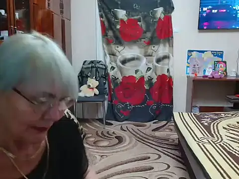 Snapshot of JenaCheim chatting on 12.11.24 JenaCheim online show from 12.11.24